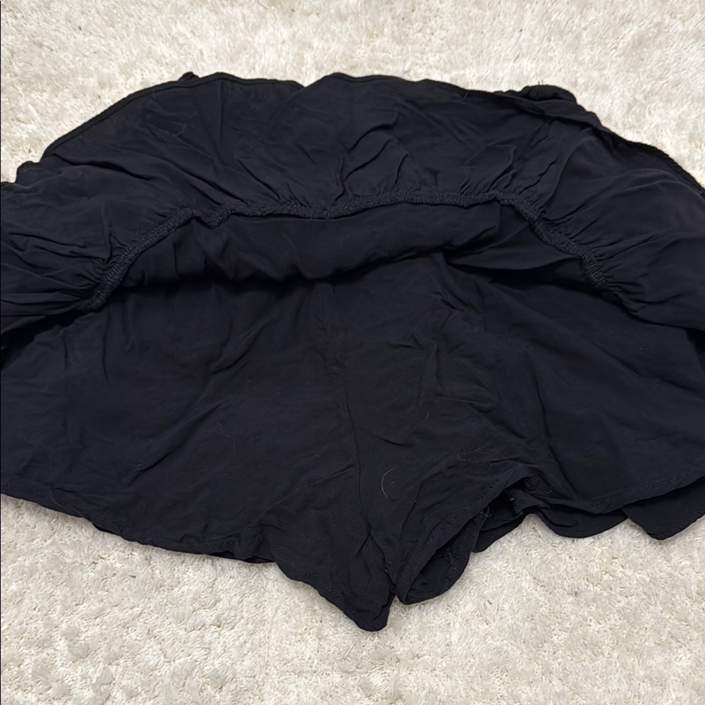 Black Ruffled Mini Skirt - Picture 3 of 4
